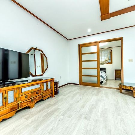 Dongsannara Pension Согвіпо Екстер'єр фото