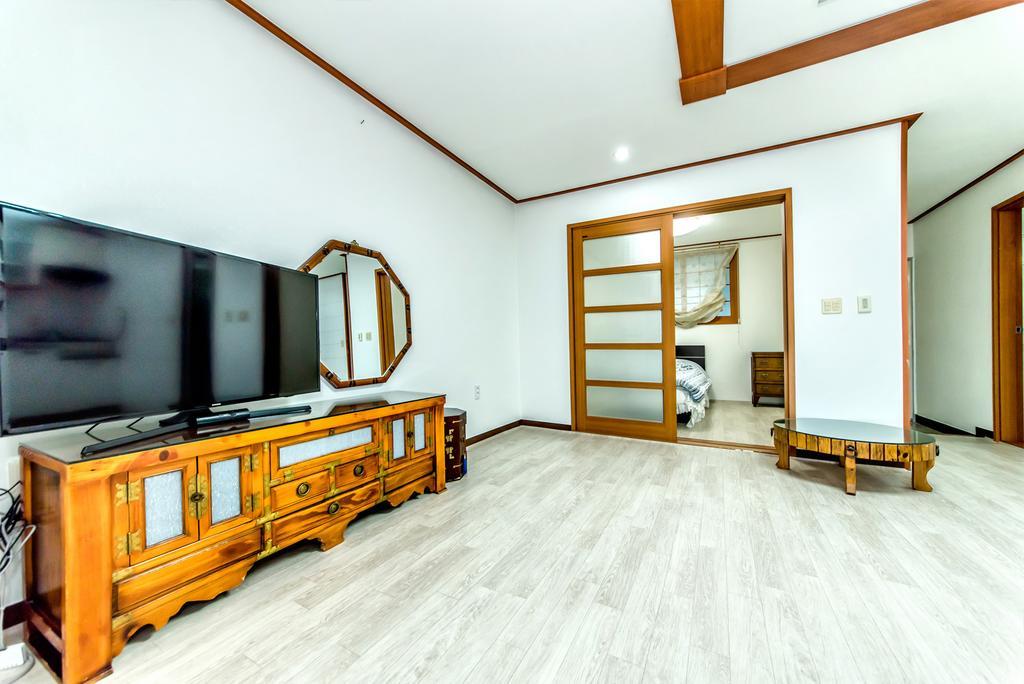 Dongsannara Pension Согвіпо Екстер'єр фото