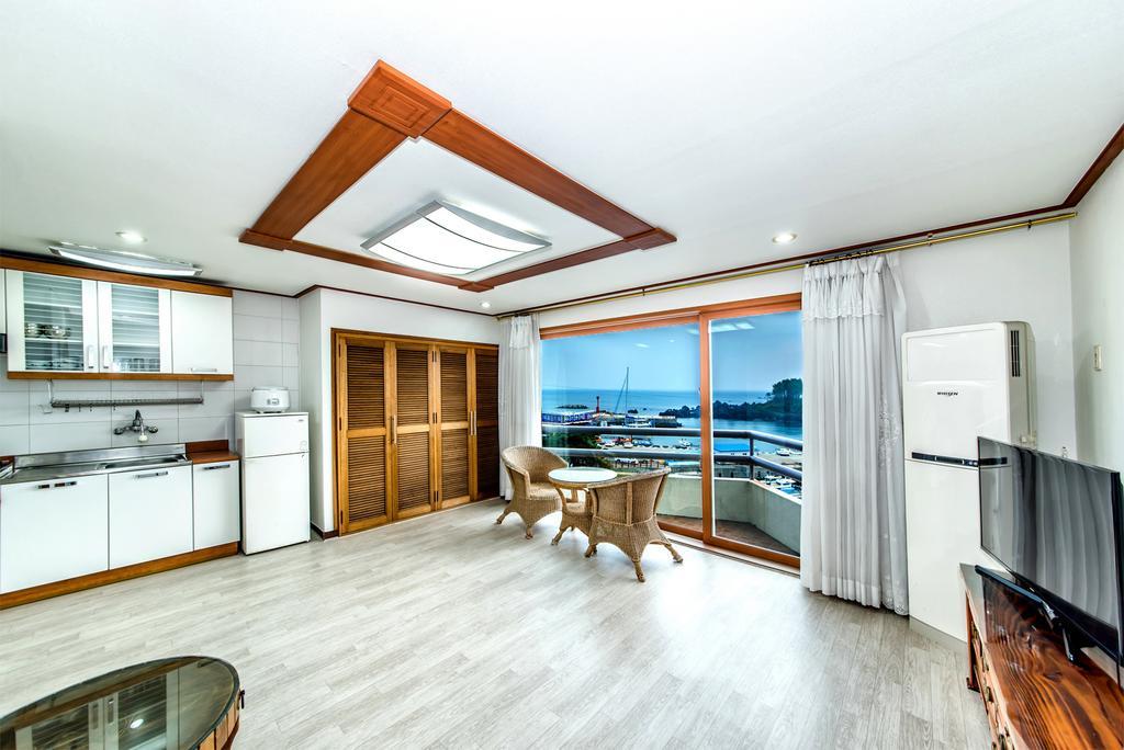 Dongsannara Pension Согвіпо Екстер'єр фото